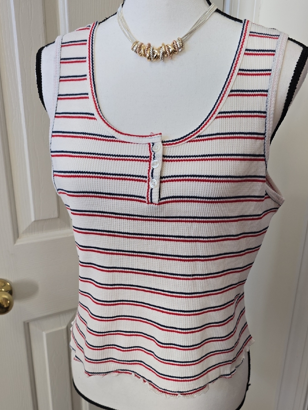 SO BRAND WOMENS JUNIOR SIZE STRIPED SUMMER TANK TOP SIZE XL